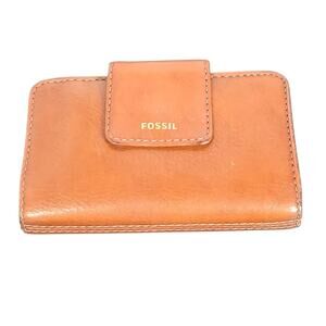 Fossil Wallet Womens Medium Brown‎ Madison Multi Trifold Zip Coin SWL2230210